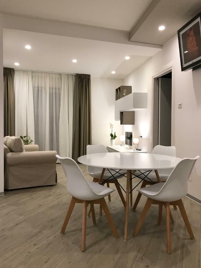 A Matera "Sotto I Pini" Villa ภายนอก รูปภาพ
